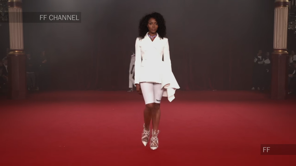 Screenshotter OffWhiteSpringSummer2018FullFashionShowExclusive 8’05”