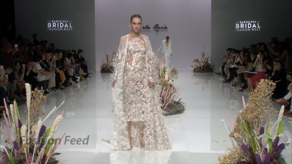 Screenshotter CarlaRuizBridal2019BarcelonaBridalFashionWeek2018 3’31”
